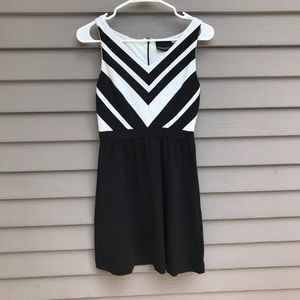 Cynthia Rowley XS black and white dress